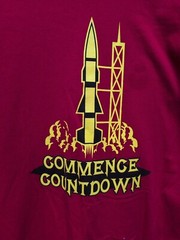 Rocket. Mens. T S hirt Size M Red Yellow Rose Hill. Kansas