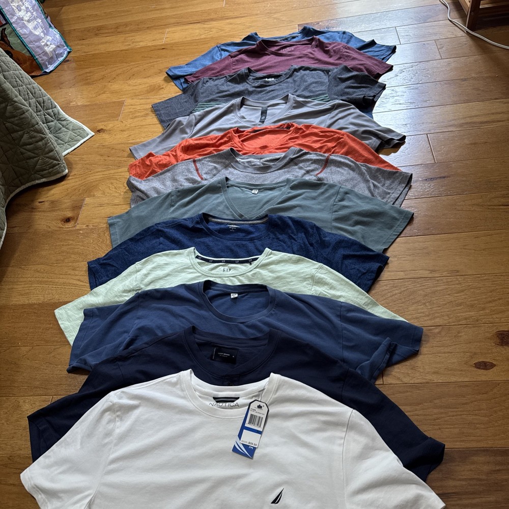 HUGE LOT 12 MENS T SHIRTS L L BEAN EDDIE BAUER AEO LUCKY NAUTIC XL X LARGE NWT