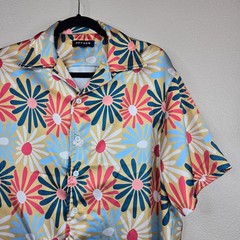 Pacsun Cropped Daisy Satin Camp Shirt Men’s Size Small Floral 70s Aesthetic