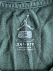 Nike Long Sleeve Shirt Air Jordan Flight Jump man Size Small Green