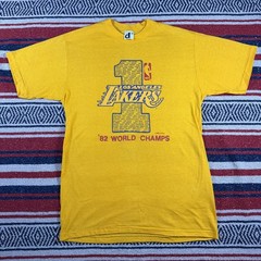 VINTAGE 1982 Los Angeles Lakers World Champs Shirt Large L NBA Magic Kobe Kareem