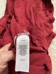 Vineyard Vines Deep Red “Oklahoma” Themed Sz. S Classic Tee. Grt. Quality