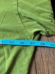 Asos Designs Mens T-Shirt Green Knitted Crew Neck Large Nature Leaves Mountains