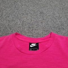 Nike Shirt Mens Small Fireberry Pink Sportswear World Tour Glow In The Dark Tee
