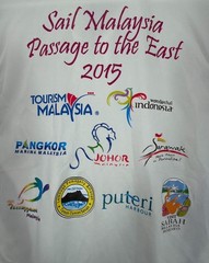 2015 Malaysia Year of Festivals (MyFEST) Shirts Sz Small Half Zip Collectible