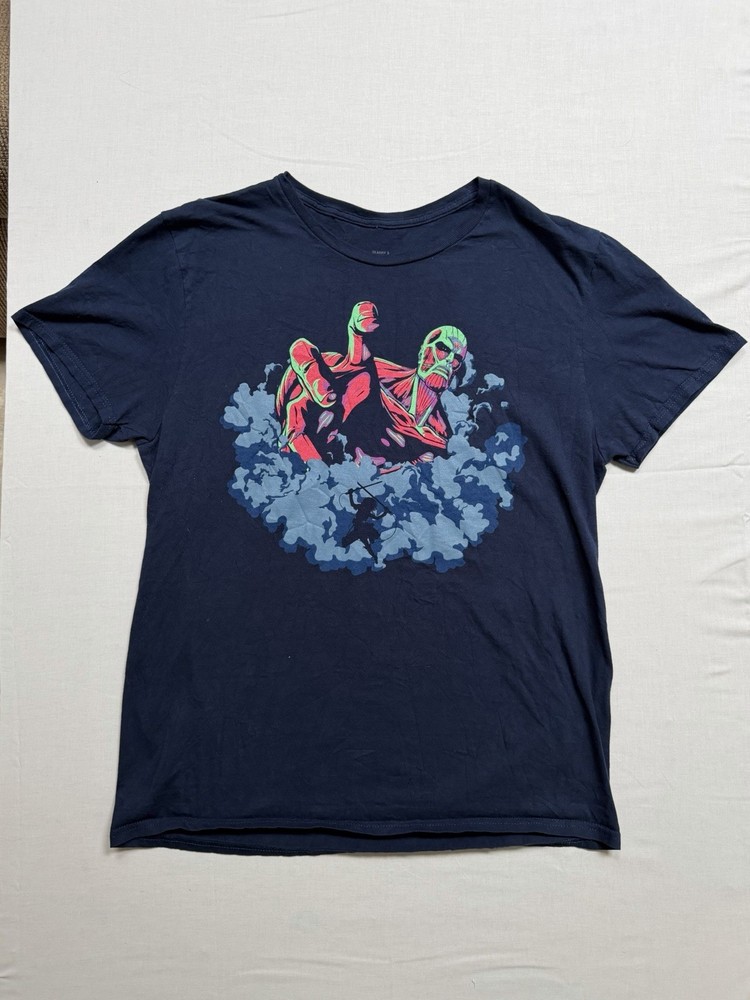 Free Shipping! Attack on Titan Season 2 Colossal Titan Graphic Tee Mens Large