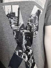 Vtg Sean John XX Gray Tee Size Large (fit more like M) New York City Skyscrapers