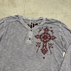 Vintage Y2K Affliction Mens Henley Size Medium Grunge Cross Skull Angel Biker