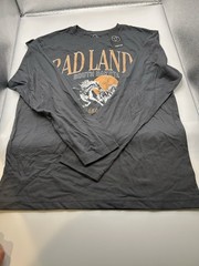 Original Use Men’s S Gray Crew Neck Long Sleeve Badlands SD Graphic Knit Tee