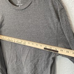 George Mens T-Shirt Size M Gray Crew Neck Long Sleeves . #S