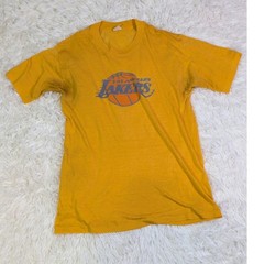 Vintage 80s Los Angeles Lakers Signal Sports T Shirt NBA Distressed USA M