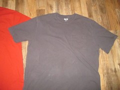 DULUTH TRADING CO. mens lot of 2 navy/burgundy RELAXED FIT LONGTAIL t-shirts