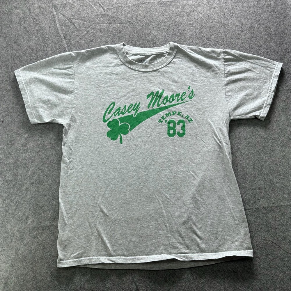Vintage Casey Moore’s Shirt Mens L Gray Tempe AZ 83 Clover Graphic