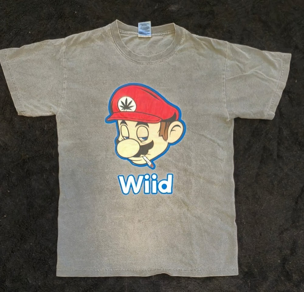 Vintage RARE Super Mario Stoner Parody Wiid T Shirt Big Face Size Small