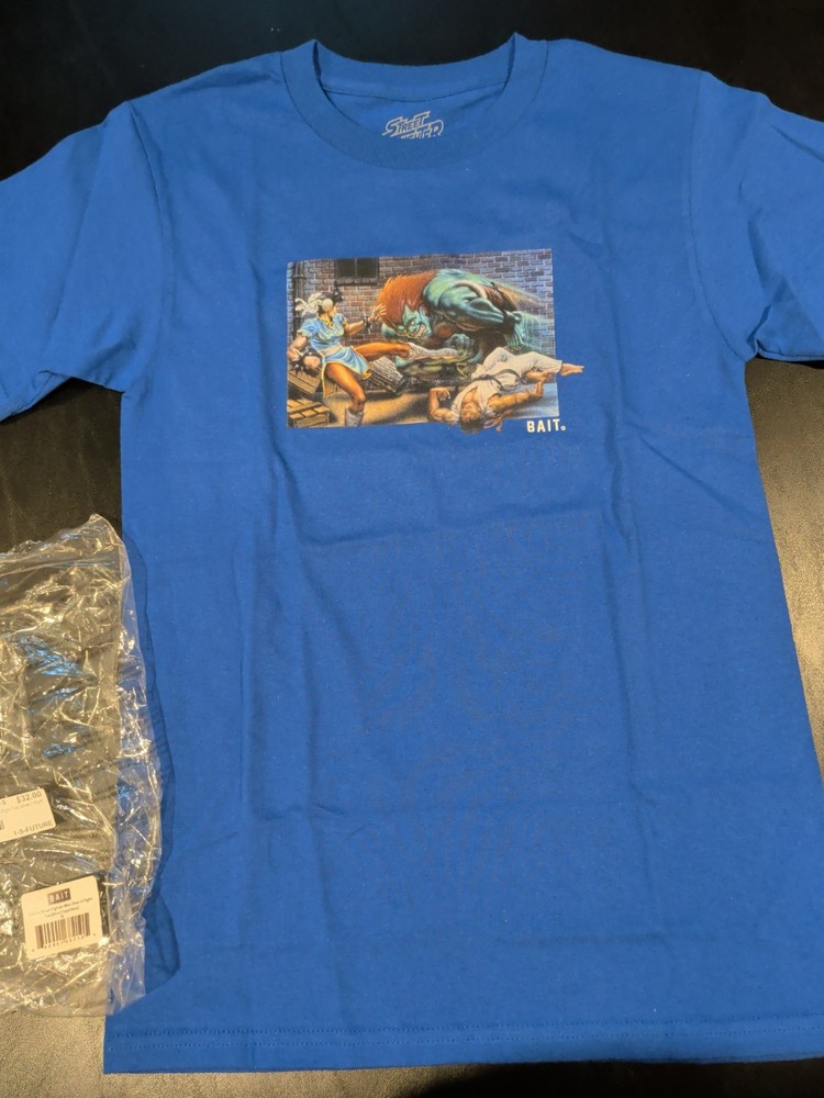 Bait x Street Fighter Capcom Graphic T-Shirt – Blue Chun-Li vs Blanka
