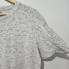 Carbon – T-Shirt SPaint Splatter Pleated Zipper – Size L – White Black – Cotton