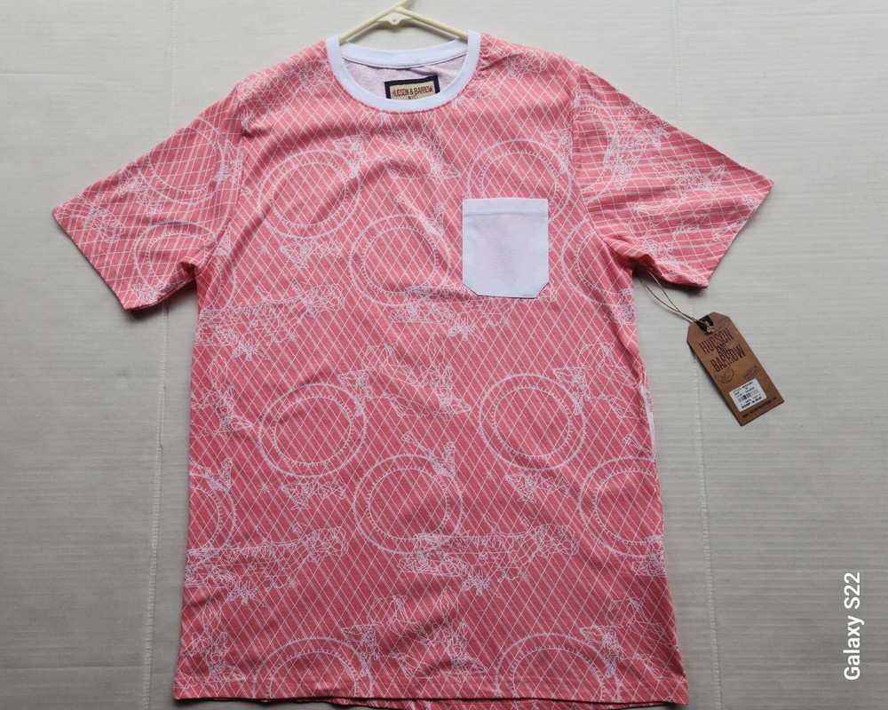 HudSon & Barrow NYC Gentlemen’s Outfitters Men’s Apparel T-Shirt – Size: Medium
