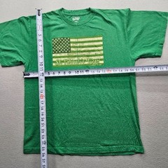 St. Patrick’s Day Men’s Large Green American Flag Short Sleeve T-Shirt
