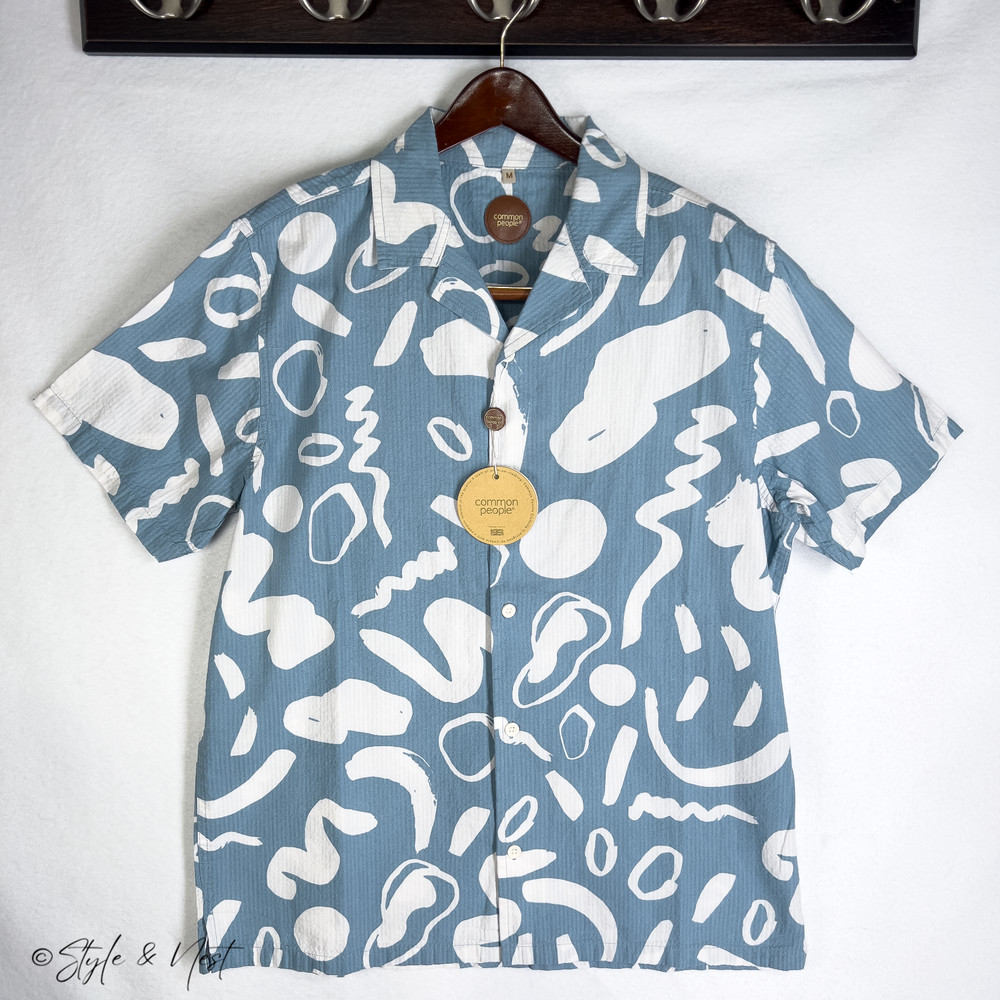 Common People Shirt Mens Medium Blue White Geometric Seersucker Camp Collar