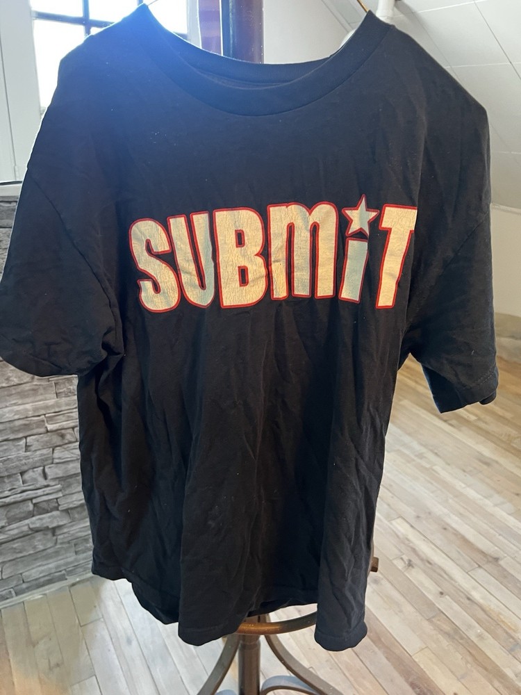 WWE VINTAGE 2002 KURT ANGLE SUBMIT T-SHIRT MENS L