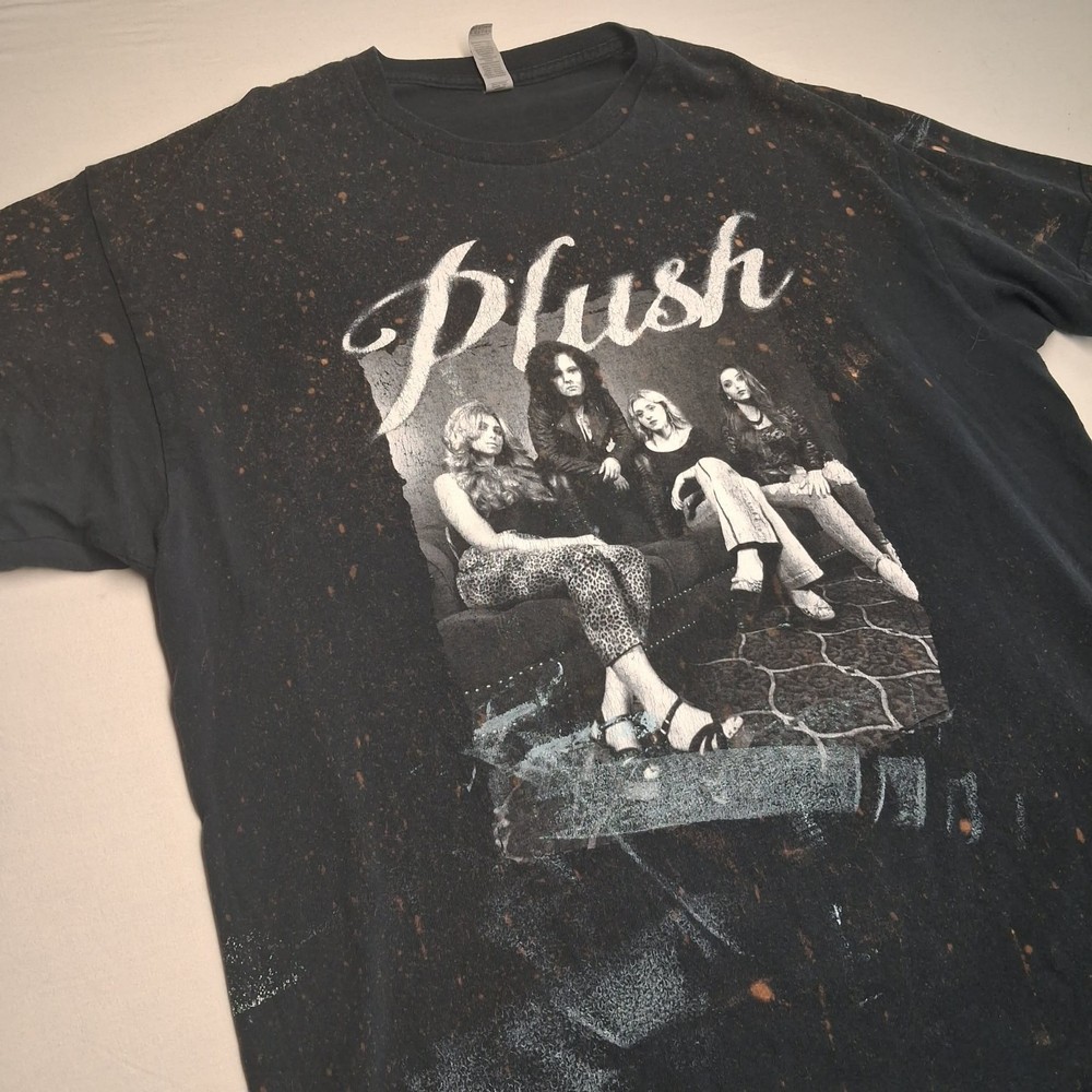 Plush Band Shirt XL Black Bleach Splatter Acid Wash Rock Music Graphic Tee