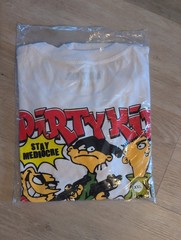 NEW Dirty Kid Co DRTY STAY MEDIOCRE Need Guns Not Money T-Shirt NEW 2XL XXL