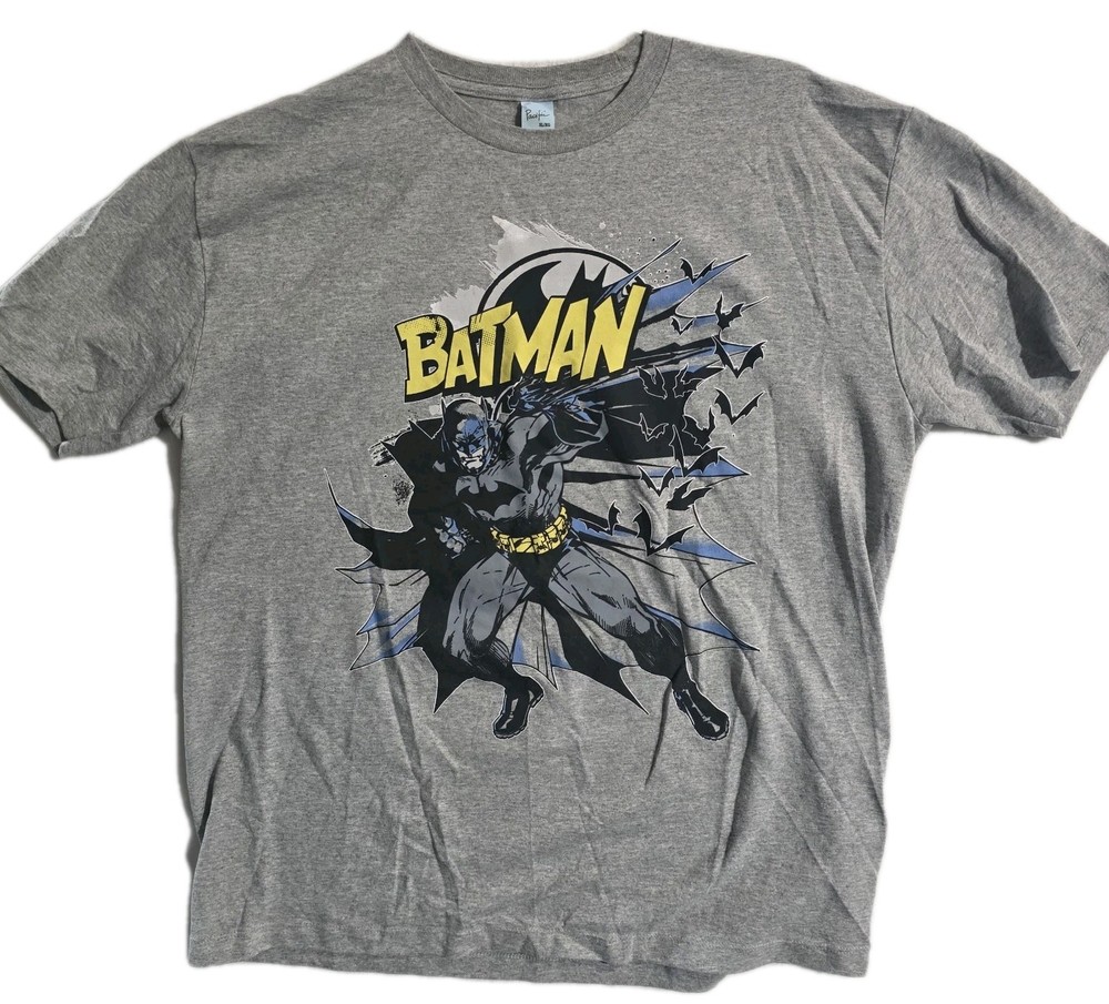 Batman DC Comics Gray Graphic T-Shirt Mens XL/XG Pacific Short Sleeve Superhero