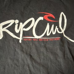 RIP CURL Black Graphic Print Logo Men’s Crew Neck Short Sleeve T-Shirt S – 0077