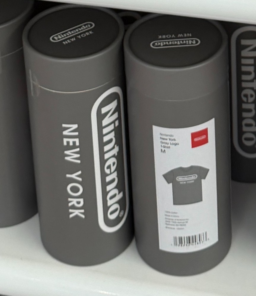 Nintendo World Official Authentic – New York NY – T-Shirt Tee Shirt – Logo GRAY