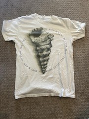 Of Mice And Men T-shirt Size Medium Band Music Seashell Tour White Indie