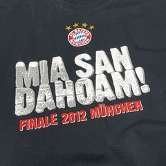 FC Bayern Munich Mia San Dahoam Men’s Size L Large 2012 Black T-Shirt VGC Shirt
