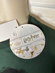 NEW WITH TAGS – HARRY POTTER HOGWARTS T-SHIRT – MENS LARGE