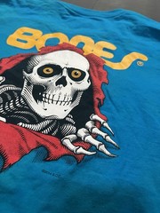 Y2K powell Blue Bones Surf Skate T-Shirt Size XL it’s like faded as shown