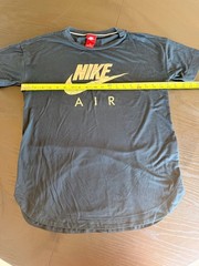 Vintage Nike Air Women’s Metallic Gold Logo Curved Hem T-Shirt