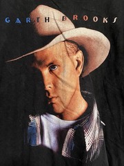 Vintage Garth Brooks Fresh Horses Concert T-Shirt Size L Shirt