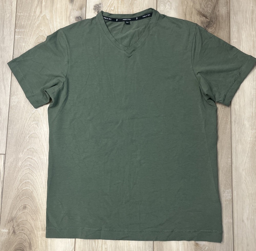 Public Rec Mens Go To V Neck Shirt Performance Stretch Pima Cotton Green Size M