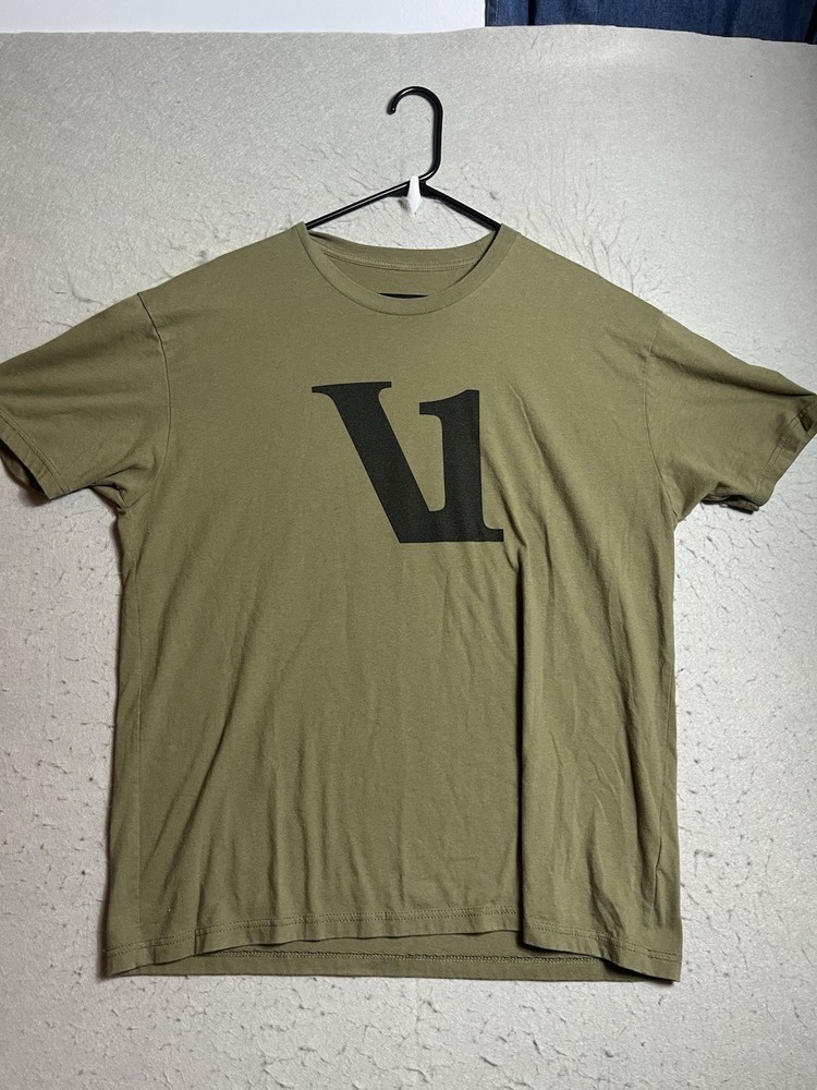 Vuori V1 Logo Black T Shirt Mens Sz XL Pullover Short Sleeve Crew Neck V925 Gree