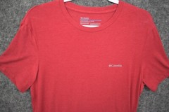 Columbia Shirt Medium Stretch Solid Red Short Sleeve Outdoors Mens