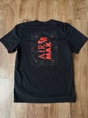 Nike Sportswear Air Max Men’s T-Shirt with holographic emblem- size Medium