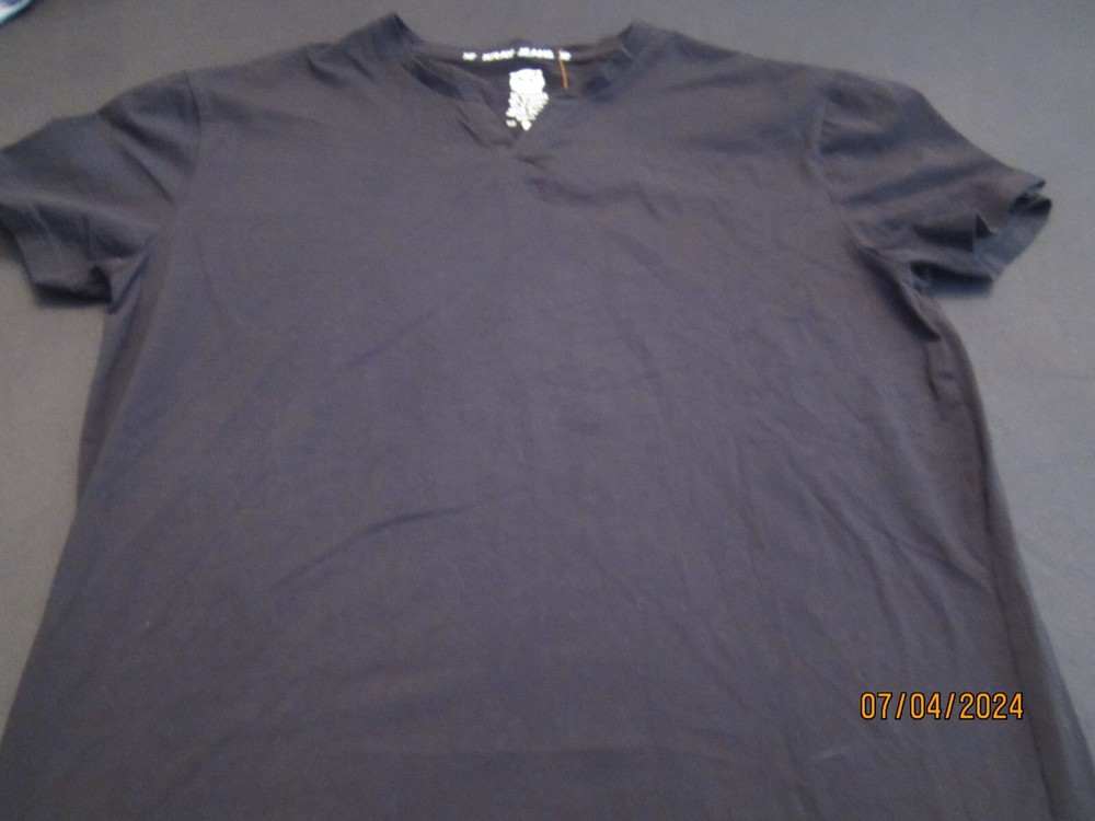 X-Ray Jeans V-Neck T-Shirt – Black – Large – 95% Cotton 5% Spandex