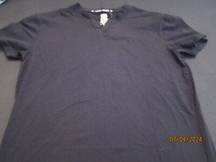 X-Ray Jeans V-Neck T-Shirt – Black – Large – 95% Cotton 5% Spandex