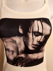 yungblud tank top yungblud crop top idols ii 2 tour yungblood Shirt XXs-2xl