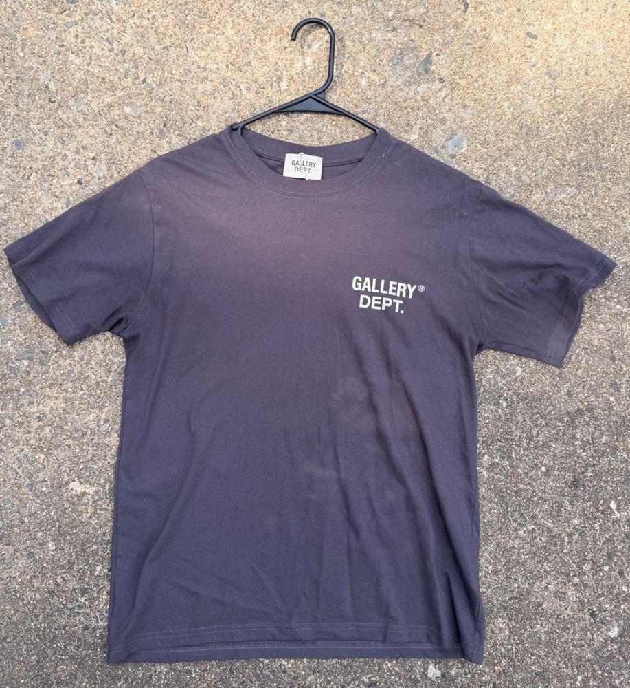 grey gallery dept t shirt unisex small