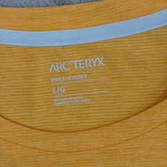 Arc’teryx Cormac Crew Neck Logo T Shirt Mens Large Yellow Performance Hike NWOT