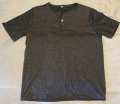 Lot of 2 Size Small Mens T Shirts Various Brands Salty Crew Black and Grey Tops