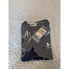 NWT Under Armour Heatgear Men’s Small Navy Compression Long Sleeve Shirt (0917)