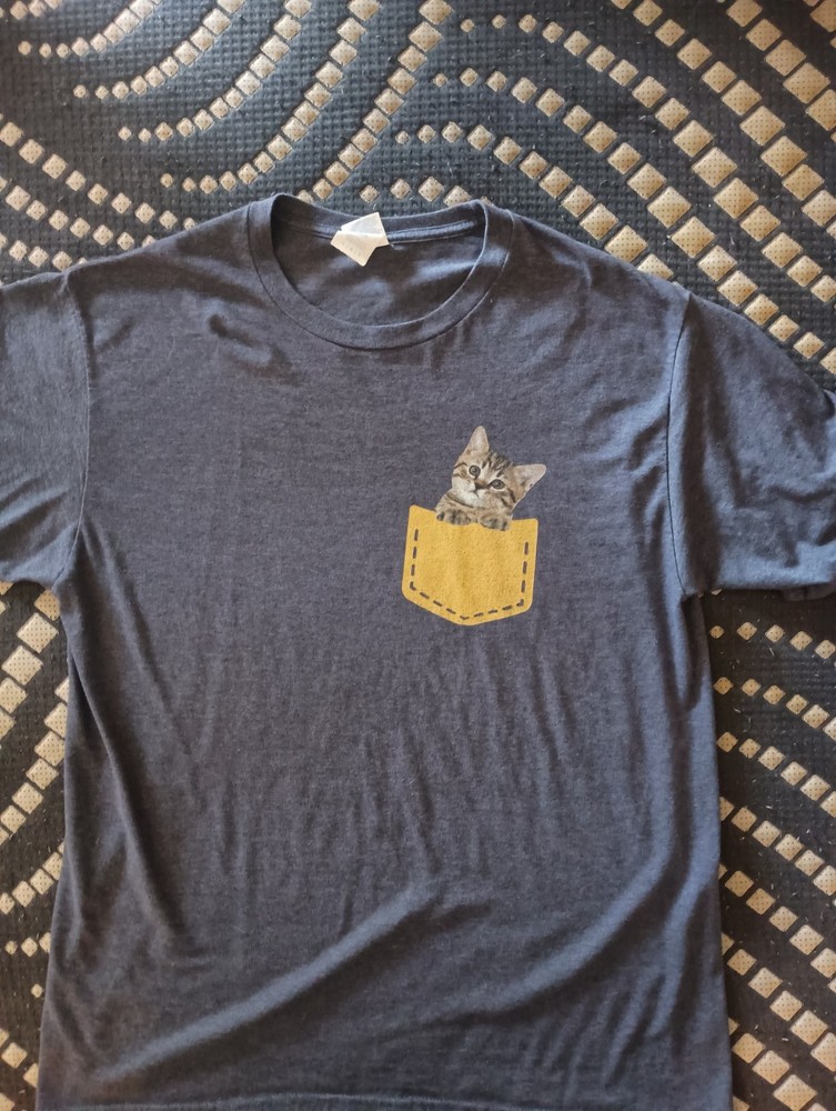 Cat in Pocket Unisex Shirt Large Blue Cat vintage T-shirt retro trendy 80s 90s