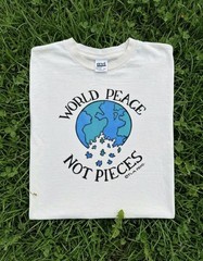 Vintage 1990’s World Peace Not Pieces Big Graphic Earth Peace Shirt