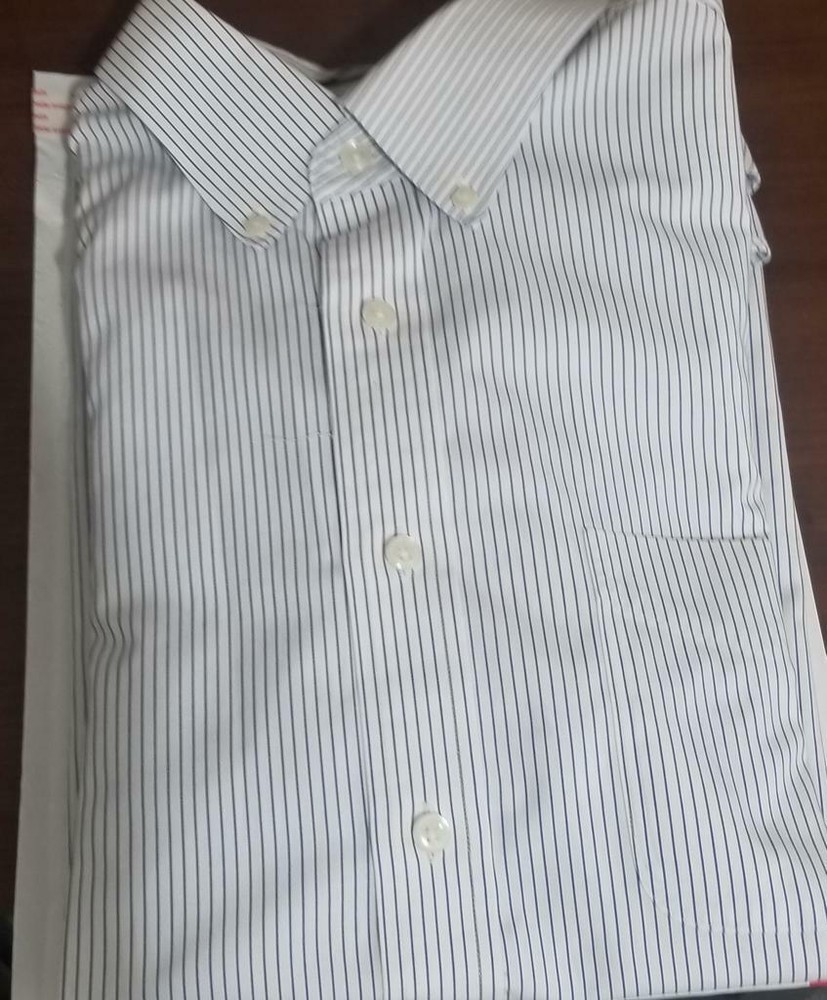 L.L Bean Dress Shirt Button Up Collar Long Sleeves with cuffs Cotton. USA Seller