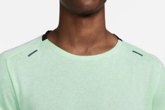 Nike Running Shirt Dri-Fit Adv Slim Fit GREEN DQ6540-342 Mens Size S